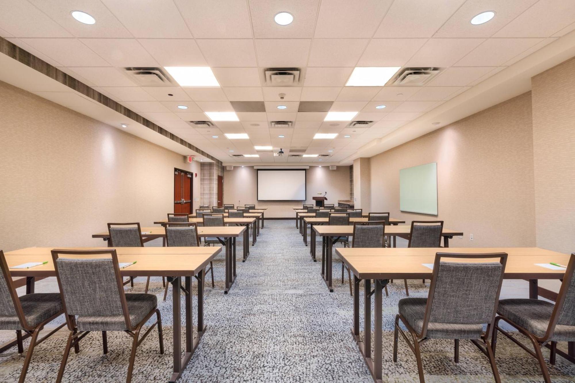 Courtyard By Marriott Silver Spring Downtown Exterior photo